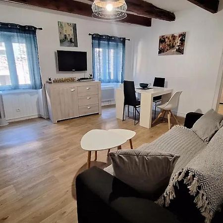 Charmant Appartement De Village Renove Gorbio Exterior photo